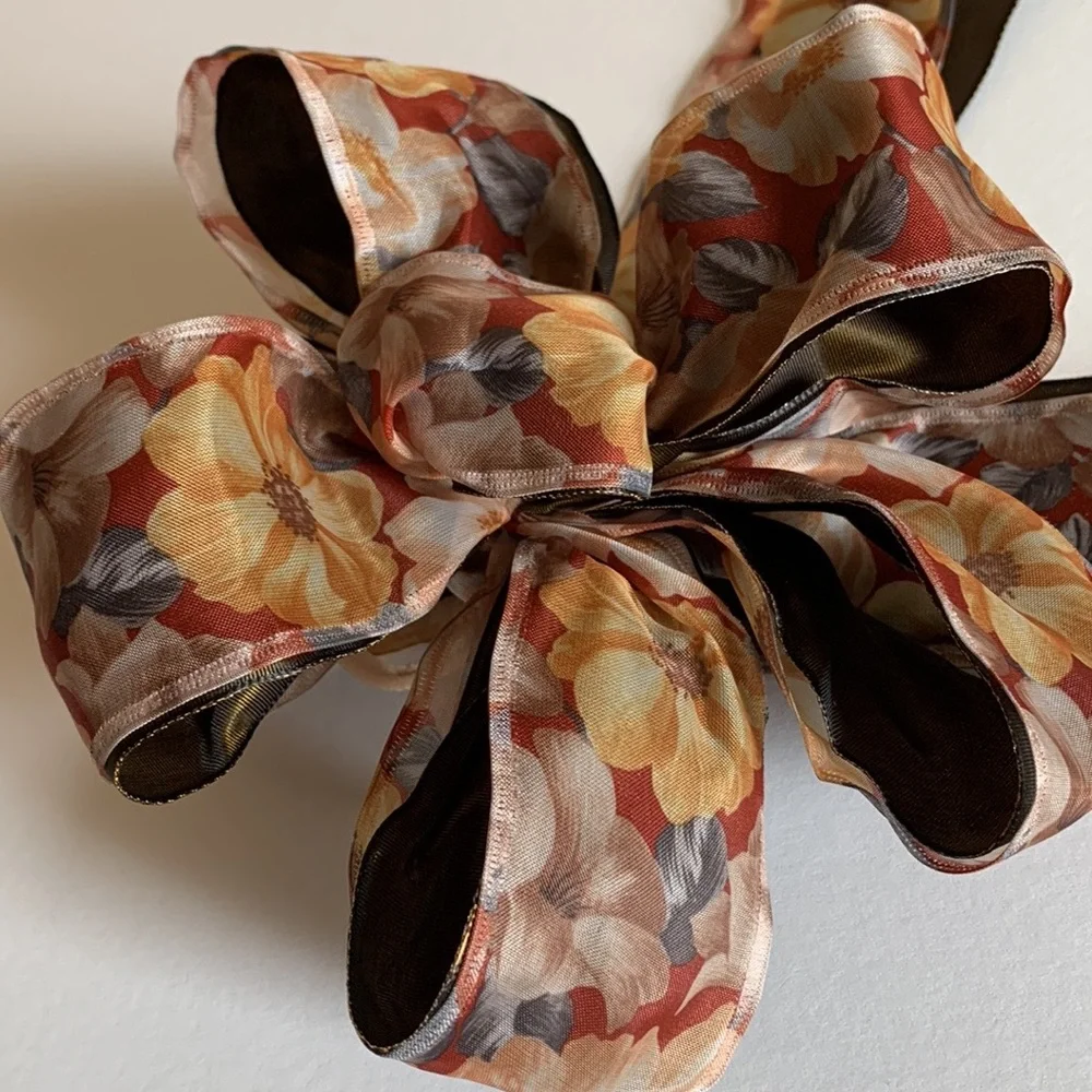 6 handcrafted bows for wreaths, gifts, etc